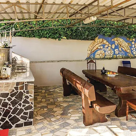 Cozy In With Kitchen Banjole