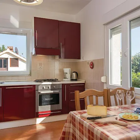 Cozy In With Kitchen Banjole