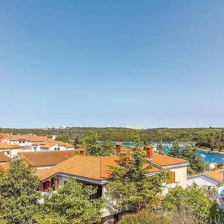 Gorgeous Apartment In Banjole شقة بنجول