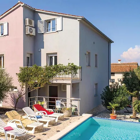 شقة Gorgeous Apartment In Banjole بنجول